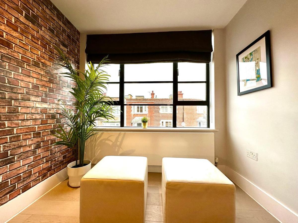 Beautiful New 2 Bedroom Apartment - Next To The Beach - Great Location - Free Parking - Fast Wifi - Smart Tv - Sleeps Up To 4! Close To Purbeck, Corfe Castle, Sandbanks, Poole & Bournemouth Swanage Kültér fotó
