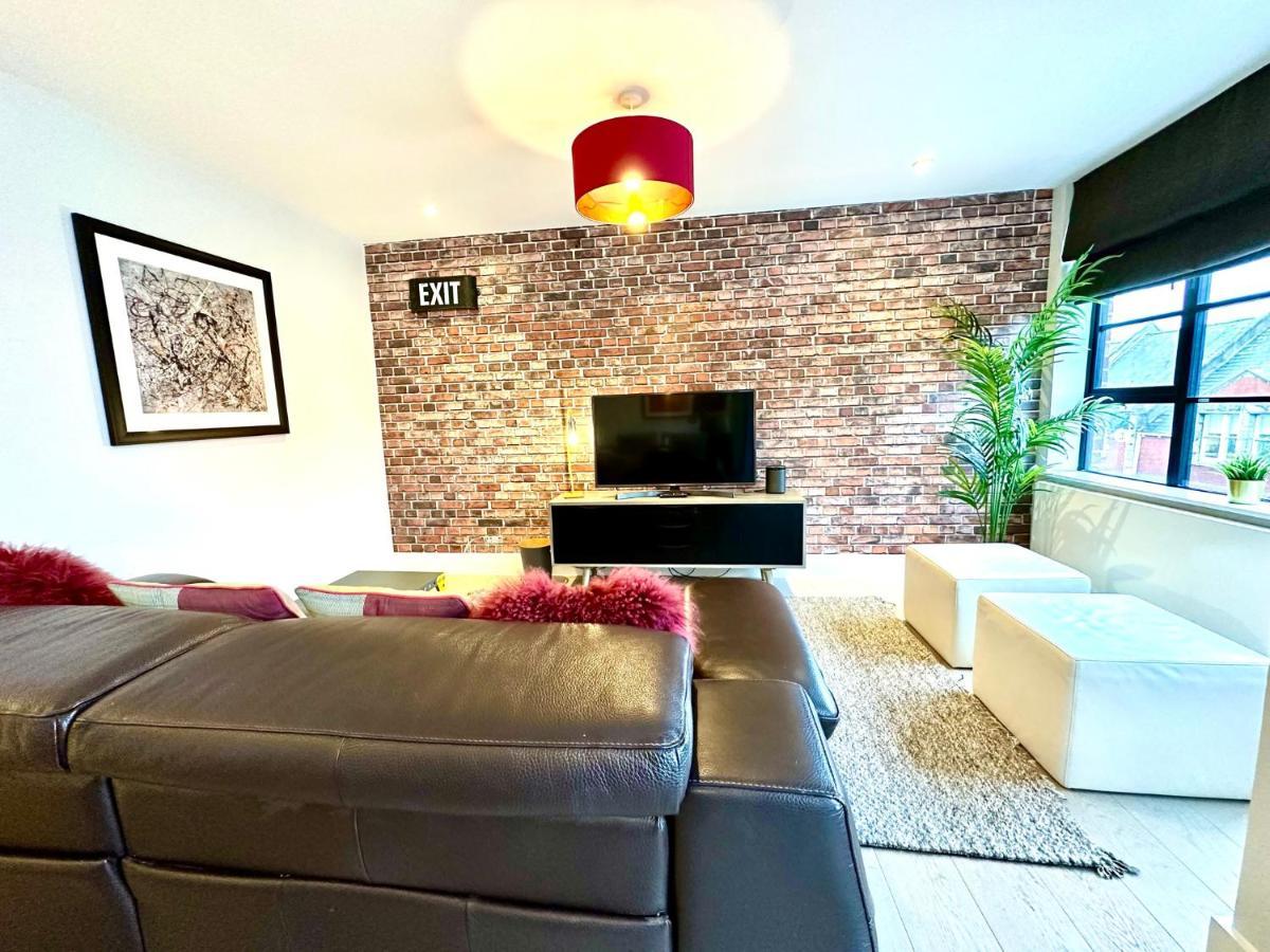 Beautiful New 2 Bedroom Apartment - Next To The Beach - Great Location - Free Parking - Fast Wifi - Smart Tv - Sleeps Up To 4! Close To Purbeck, Corfe Castle, Sandbanks, Poole & Bournemouth Swanage Kültér fotó