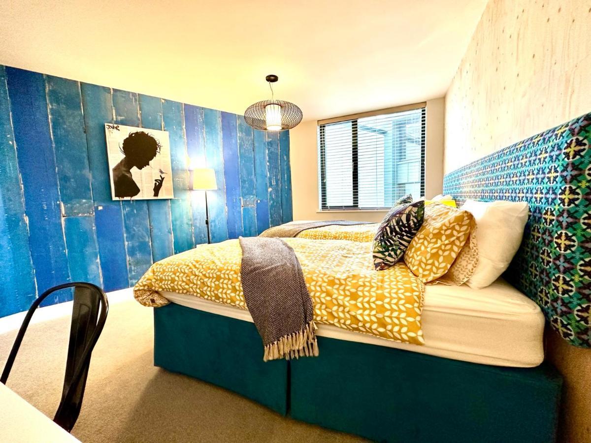 Beautiful New 2 Bedroom Apartment - Next To The Beach - Great Location - Free Parking - Fast Wifi - Smart Tv - Sleeps Up To 4! Close To Purbeck, Corfe Castle, Sandbanks, Poole & Bournemouth Swanage Kültér fotó
